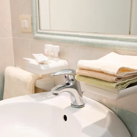 Soraya - & לינה וארוחת בוקר 4*